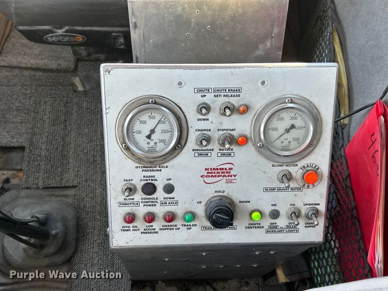 image for item ET6727 2006 Sterling L-Line ready mix truck