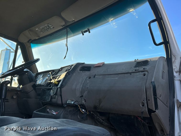 image for item ET6727 2006 Sterling L-Line ready mix truck