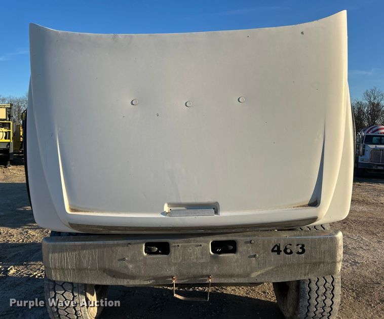 image for item ET6727 2006 Sterling L-Line ready mix truck