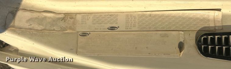 image for item ET6727 2006 Sterling L-Line ready mix truck