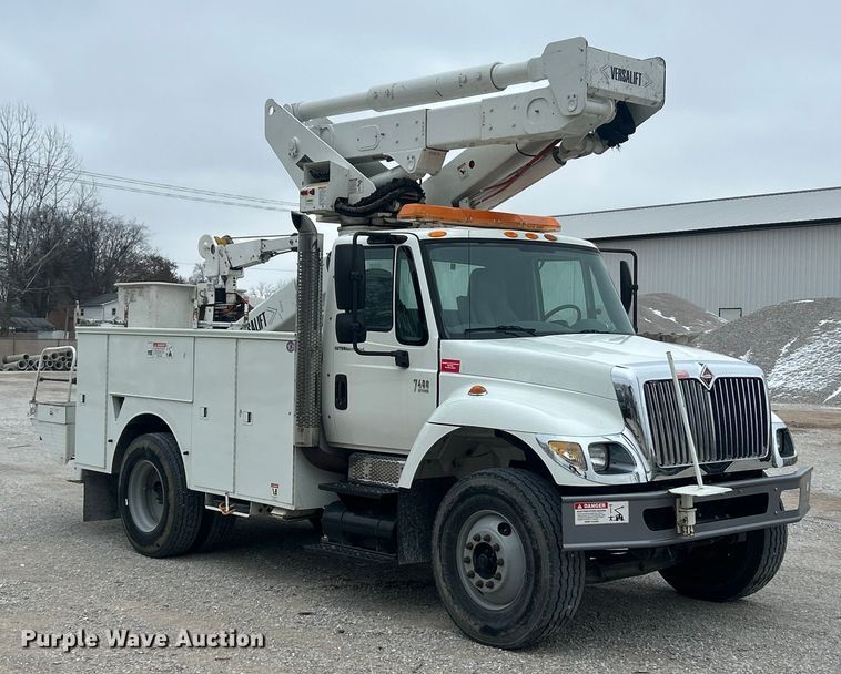 CAMIóN CON CANASTILLA 2007 INTERNATIONAL VERSALIFT