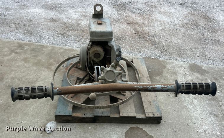 image for item ET6735 Best CF364 power trowel