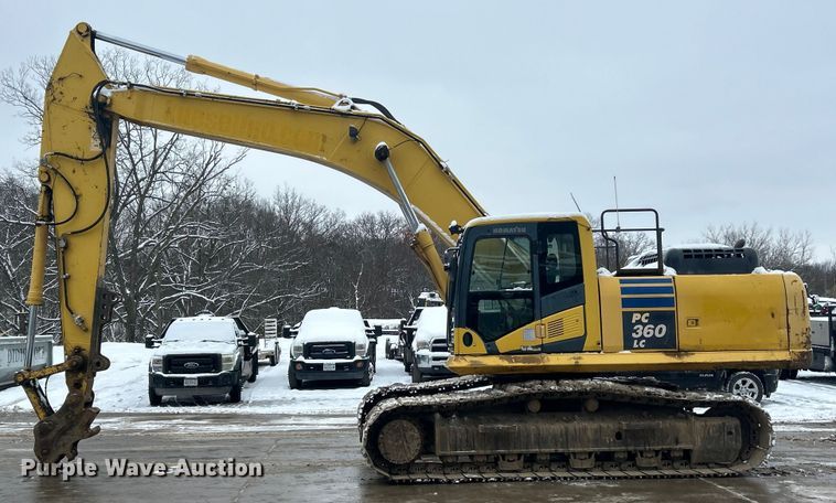 image for item ET6743 2014 Komatsu PC360LC-10 excavator