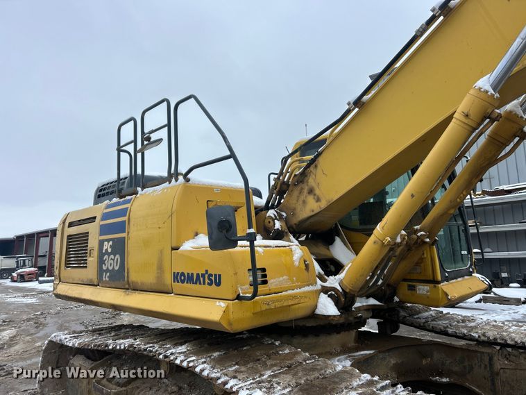 image for item ET6743 2014 Komatsu PC360LC-10 excavator
