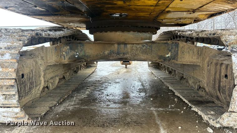 image for item ET6743 2014 Komatsu PC360LC-10 excavator