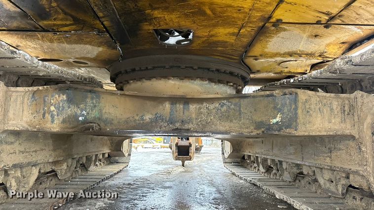 image for item ET6743 2014 Komatsu PC360LC-10 excavator