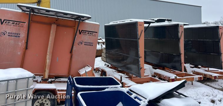 image for item ET6744 (6) Ver-Mac message board trailer