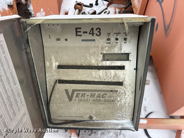 image for item ET6744 (6) Ver-Mac message board trailer