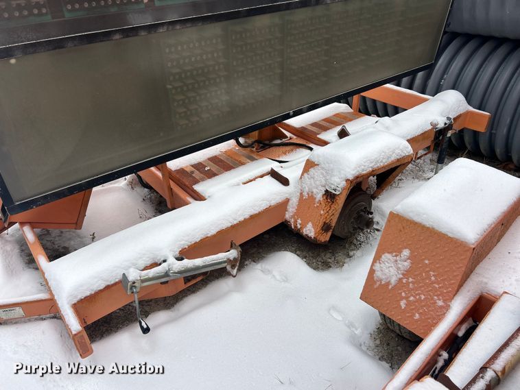 image for item ET6744 (6) Ver-Mac message board trailer