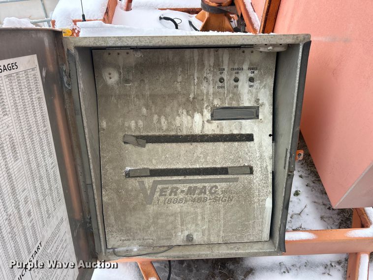 image for item ET6744 (6) Ver-Mac message board trailer