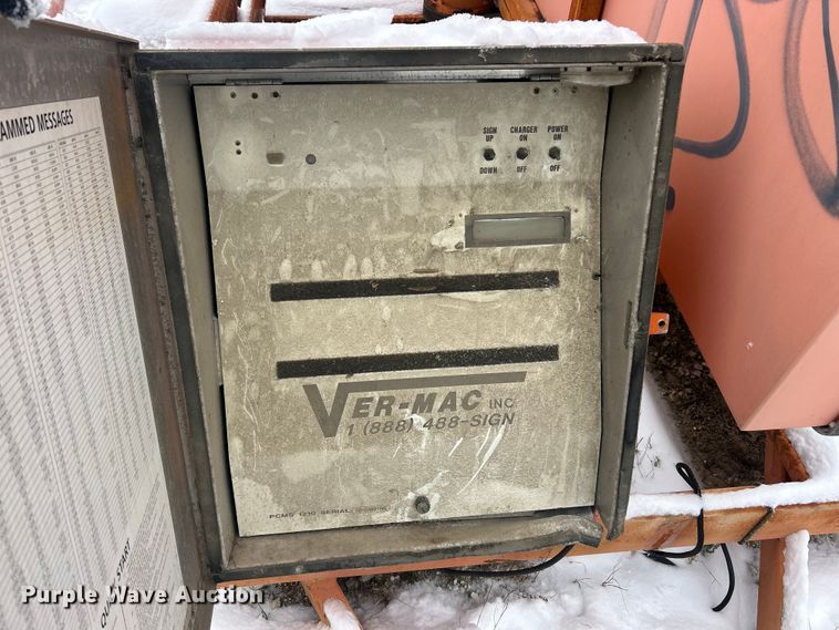 image for item ET6744 (6) Ver-Mac message board trailer