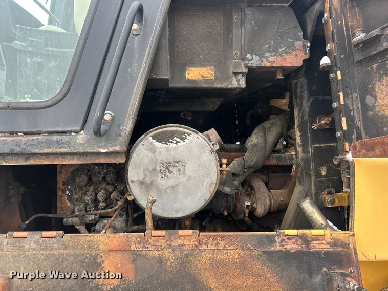 image for item ET6745 Caterpillar 963C track loader