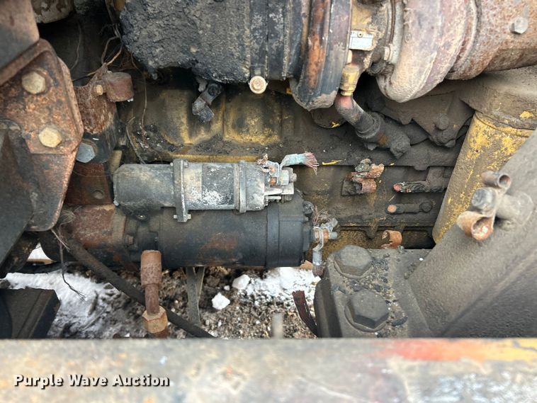 image for item ET6745 Caterpillar 963C track loader