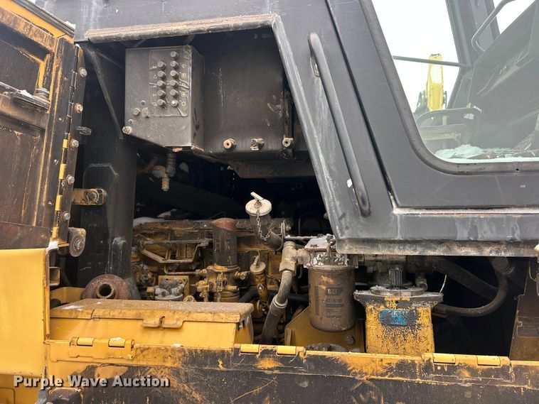 image for item ET6745 Caterpillar 963C track loader