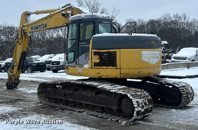 image for item ET6746 2005 Komatsu PC228USLC-3 excavator