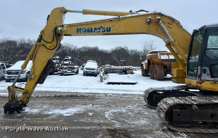 image for item ET6746 2005 Komatsu PC228USLC-3 excavator