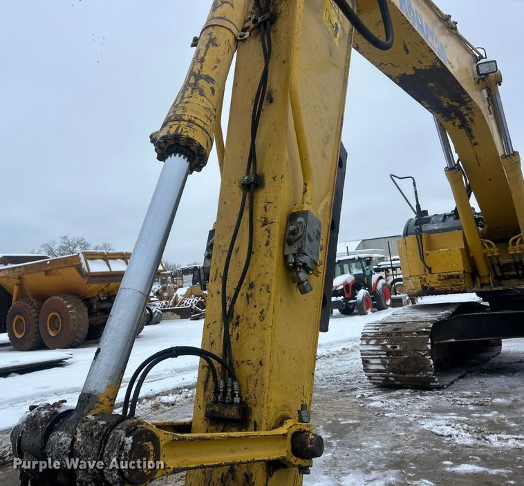image for item ET6746 2005 Komatsu PC228USLC-3 excavator