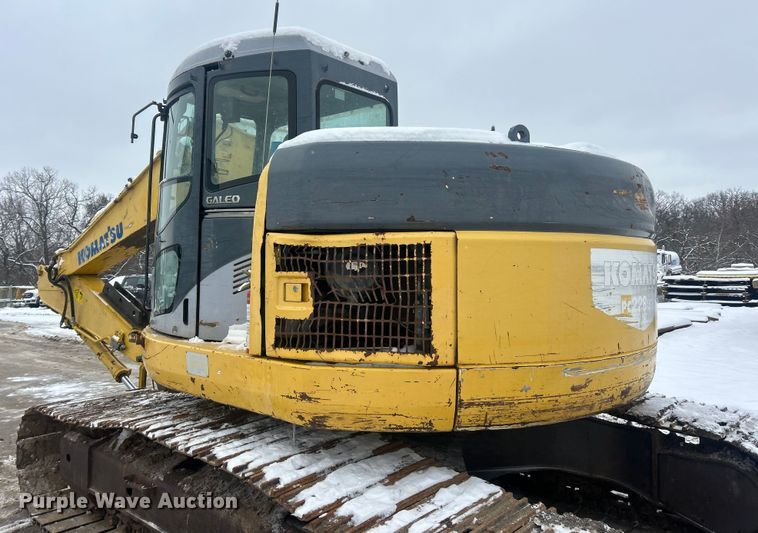 image for item ET6746 2005 Komatsu PC228USLC-3 excavator