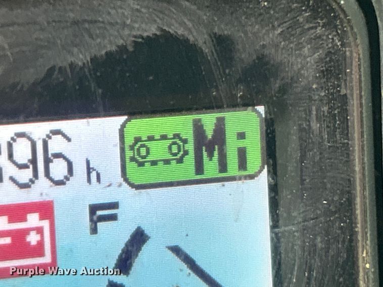 image for item ET6746 2005 Komatsu PC228USLC-3 excavator