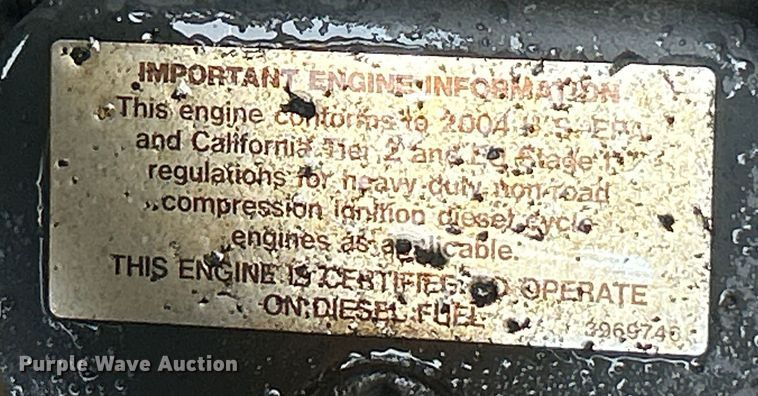 image for item ET6746 2005 Komatsu PC228USLC-3 excavator