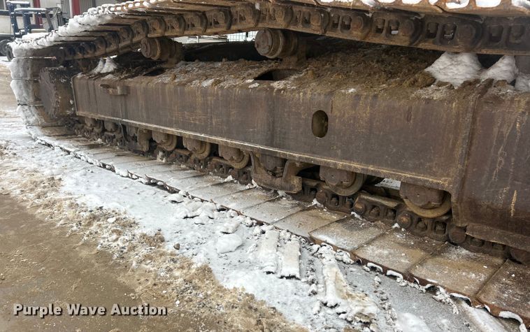 image for item ET6746 2005 Komatsu PC228USLC-3 excavator