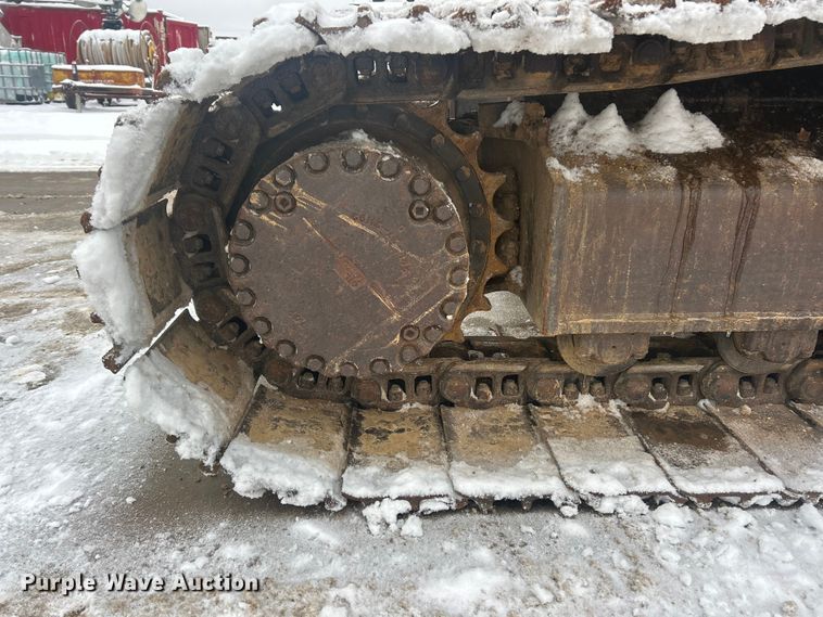 image for item ET6746 2005 Komatsu PC228USLC-3 excavator