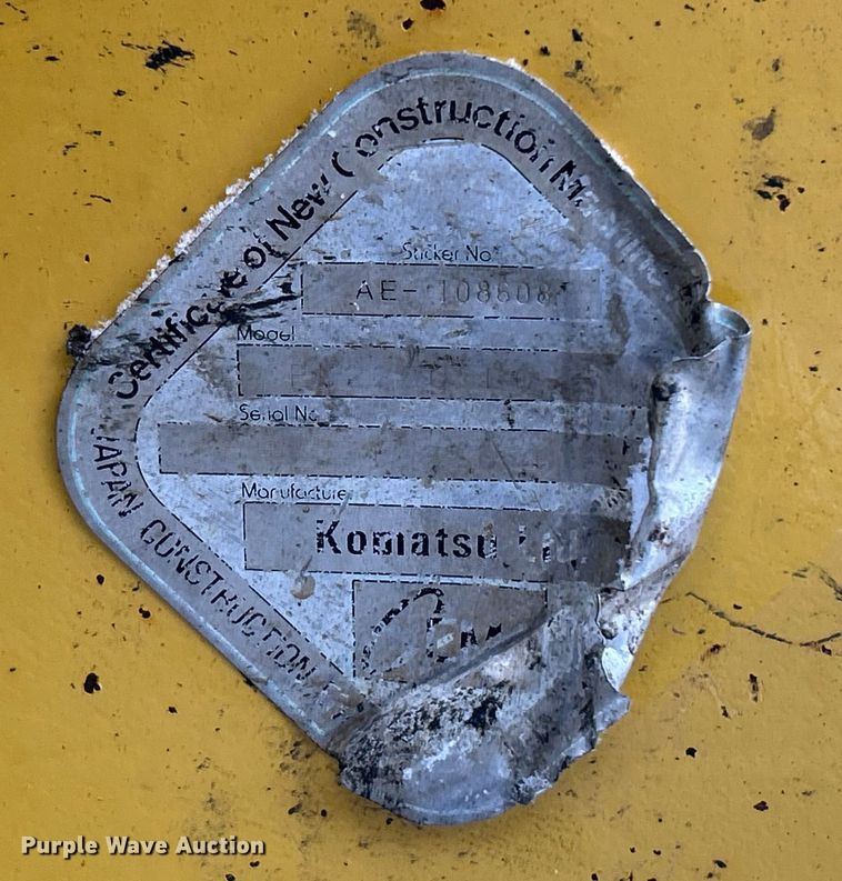 image for item ET6746 2005 Komatsu PC228USLC-3 excavator