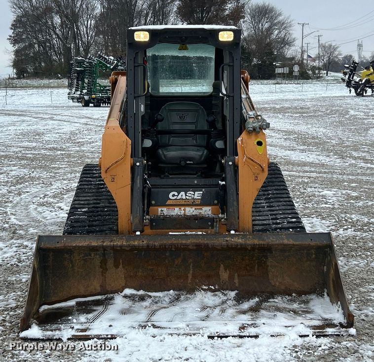 image for item ET6749 2019 Case TR340 tracked skid steer loader