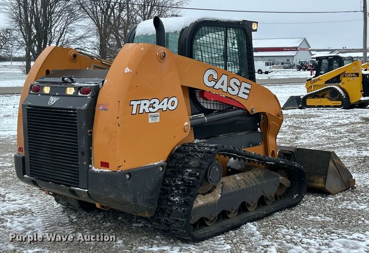 image for item ET6749 2019 Case TR340 tracked skid steer loader
