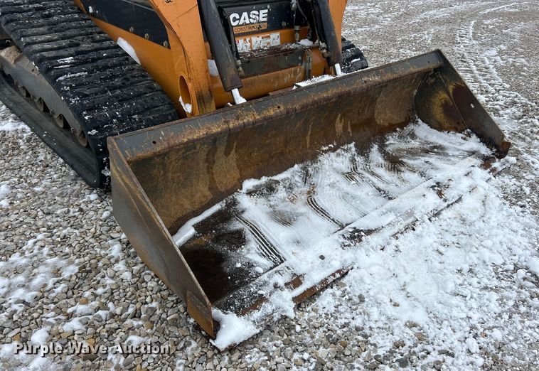 image for item ET6749 2019 Case TR340 tracked skid steer loader