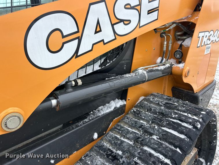 image for item ET6749 2019 Case TR340 tracked skid steer loader