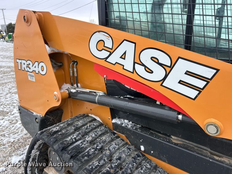 image for item ET6749 2019 Case TR340 tracked skid steer loader