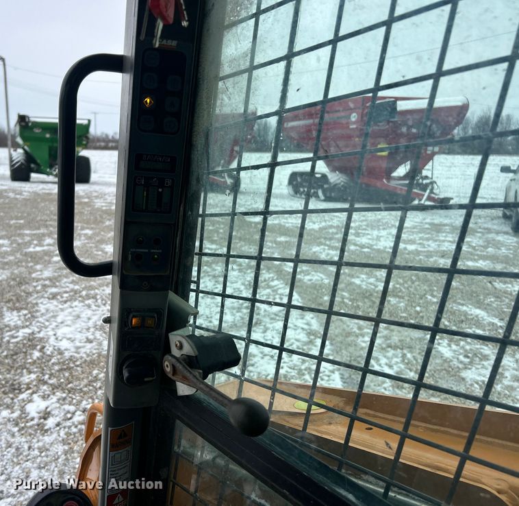 image for item ET6749 2019 Case TR340 tracked skid steer loader