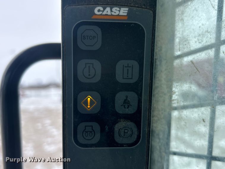 image for item ET6749 2019 Case TR340 tracked skid steer loader