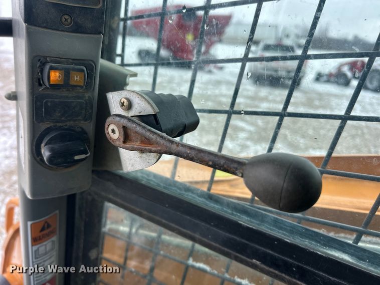 image for item ET6749 2019 Case TR340 tracked skid steer loader