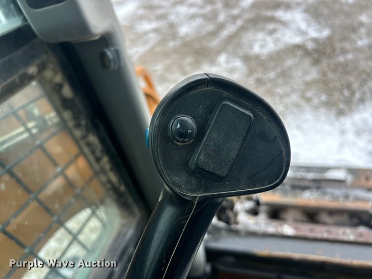 image for item ET6749 2019 Case TR340 tracked skid steer loader