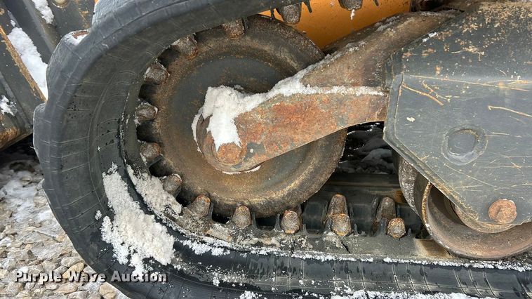 image for item ET6749 2019 Case TR340 tracked skid steer loader