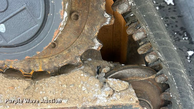 image for item ET6749 2019 Case TR340 tracked skid steer loader