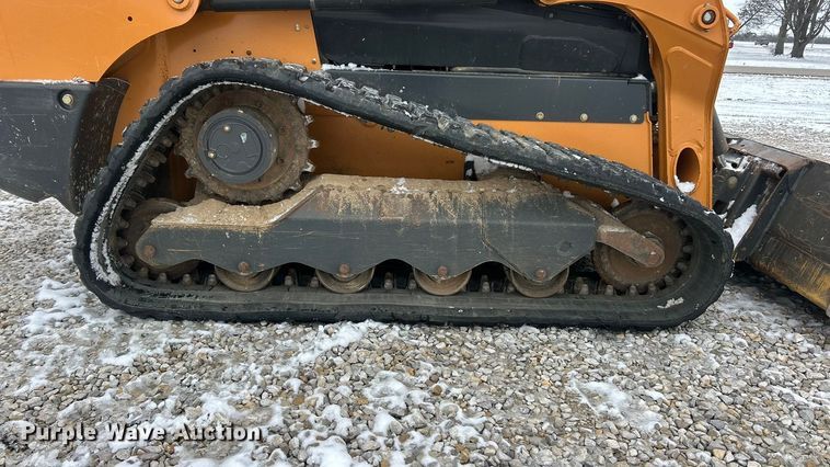 image for item ET6749 2019 Case TR340 tracked skid steer loader
