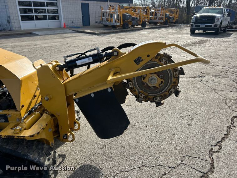 image for item ET6763 2022 Vermeer SC30TX stump grinder