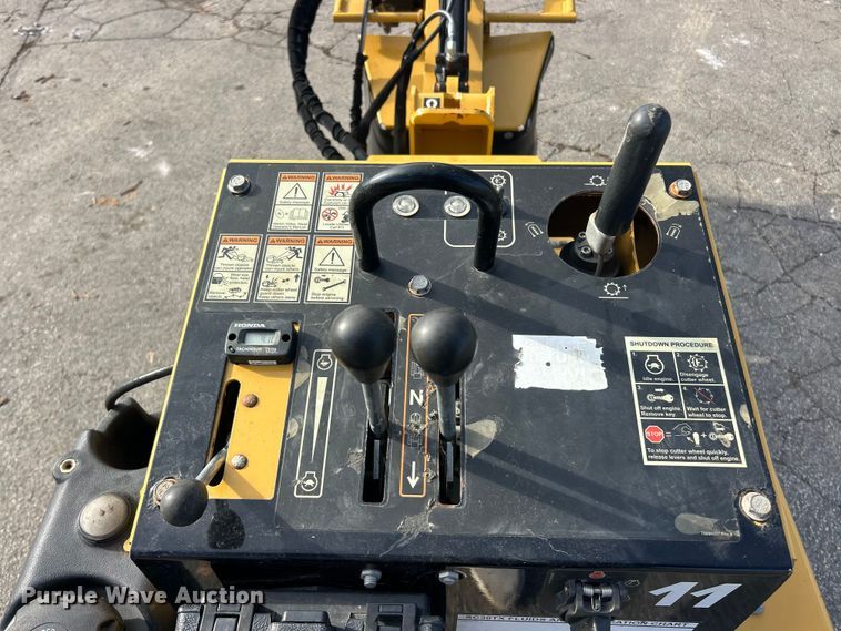 image for item ET6763 2022 Vermeer SC30TX stump grinder