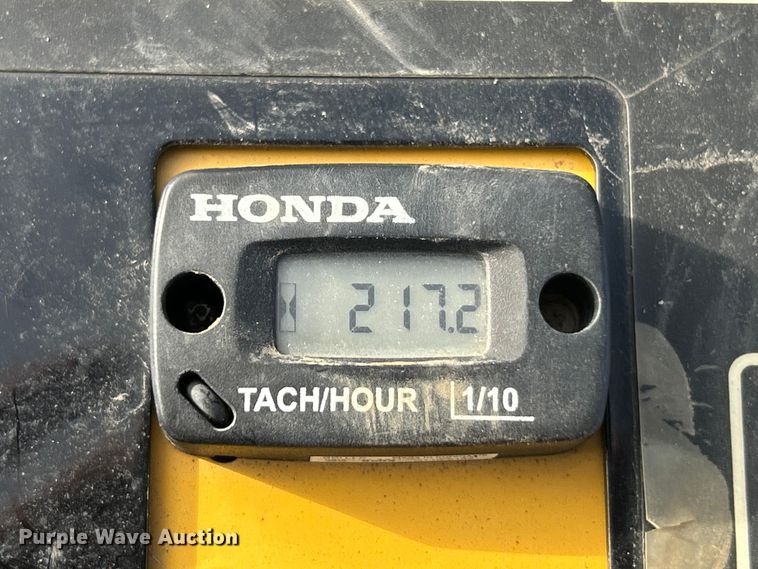 image for item ET6763 2022 Vermeer SC30TX stump grinder