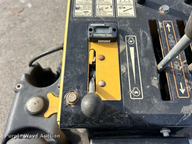 image for item ET6763 2022 Vermeer SC30TX stump grinder