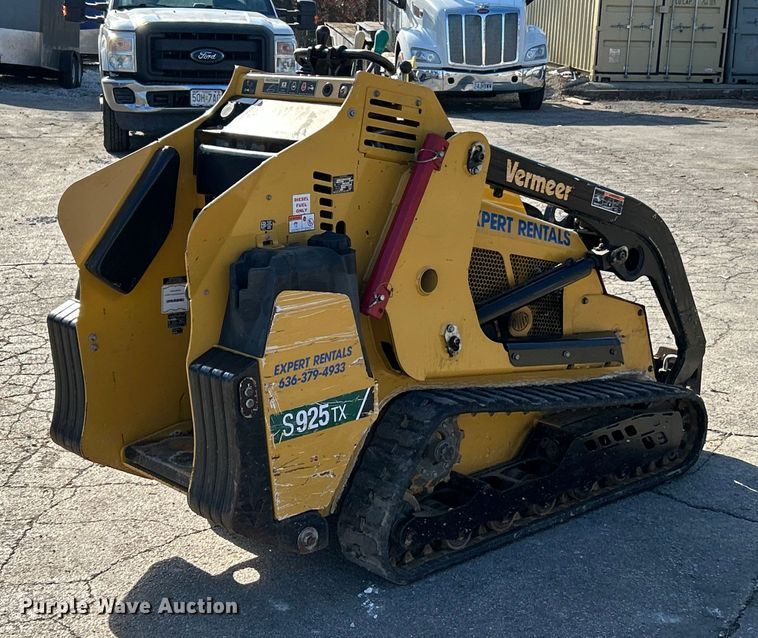 image for item ET6764 2021 Vermeer S925TX compact utility loader