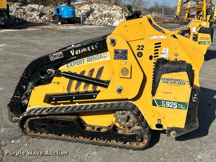 image for item ET6764 2021 Vermeer S925TX compact utility loader