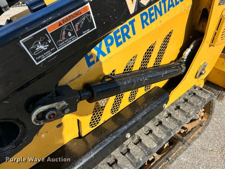 image for item ET6764 2021 Vermeer S925TX compact utility loader