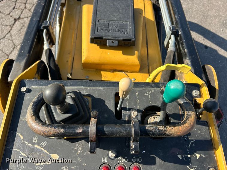 image for item ET6764 2021 Vermeer S925TX compact utility loader