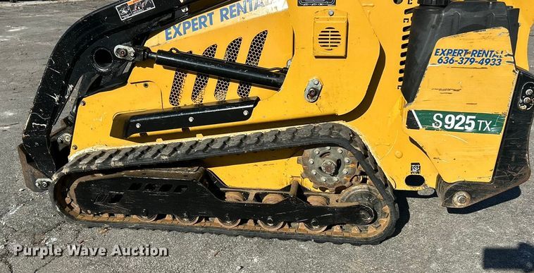 image for item ET6764 2021 Vermeer S925TX compact utility loader