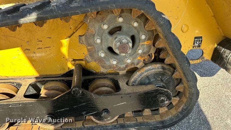 image for item ET6764 2021 Vermeer S925TX compact utility loader