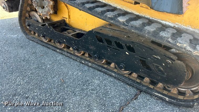 image for item ET6764 2021 Vermeer S925TX compact utility loader